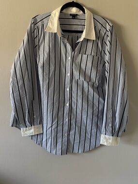 Torrid ClassicLong-Sleeve Striped Shirt with Contrast Collar - White/Gray